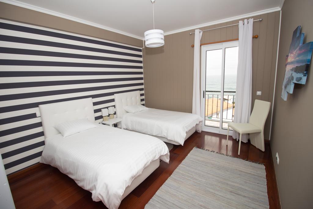Oliveira'S Apartments - Madeira Island ポンタ・デルガダ エクステリア 写真