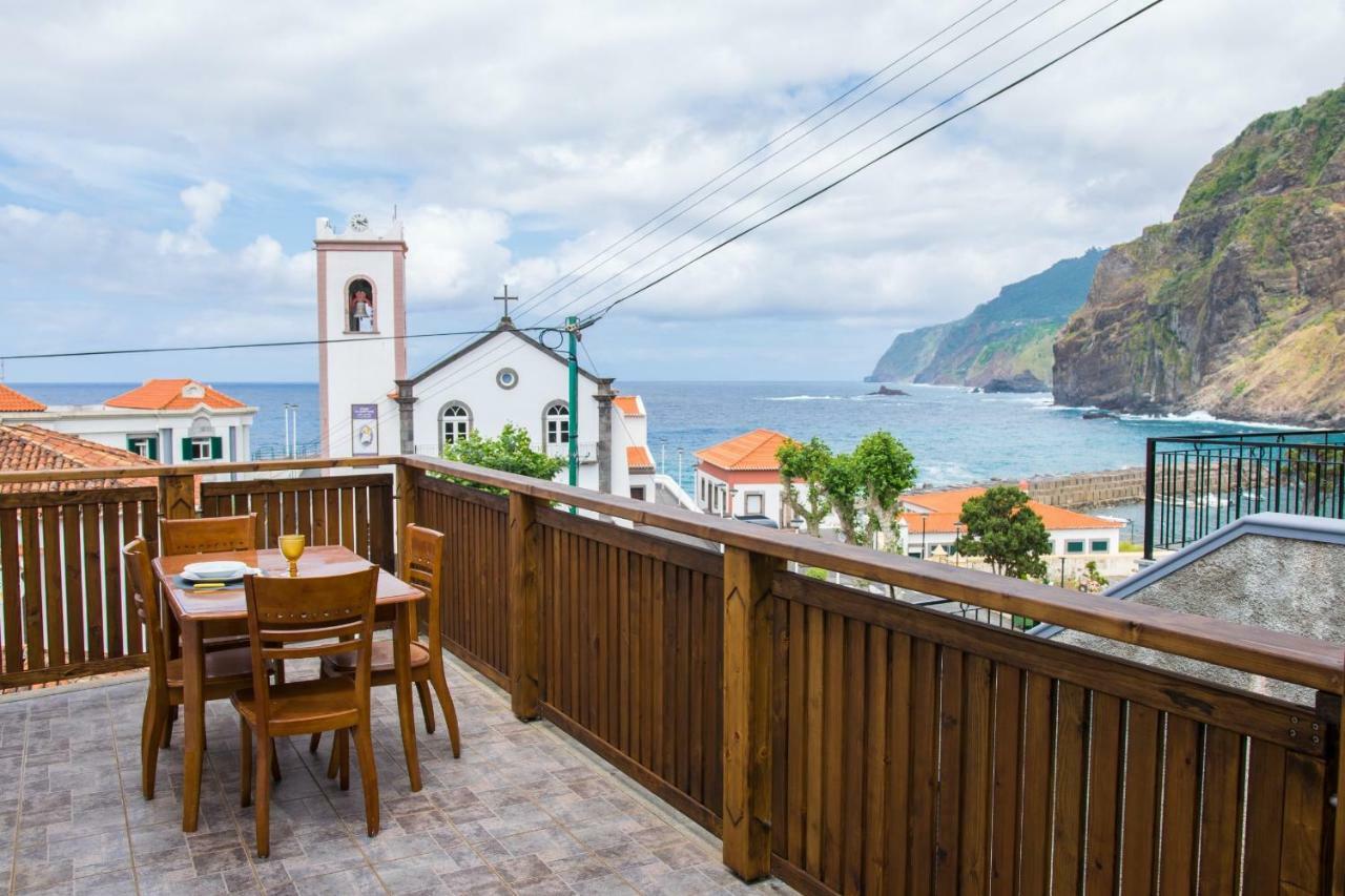 Oliveira'S Apartments - Madeira Island ポンタ・デルガダ エクステリア 写真